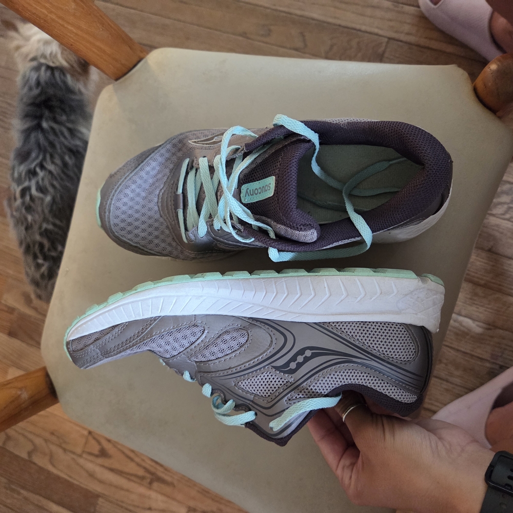 Saucony Women's Gray Running Shoes